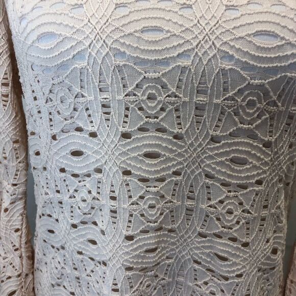 Ronni Nicole pink lace eyelet bell sleeve dress size medium - Picture 7 of 14